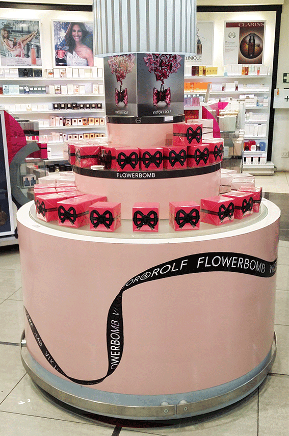 Cosmetic2-signage-display